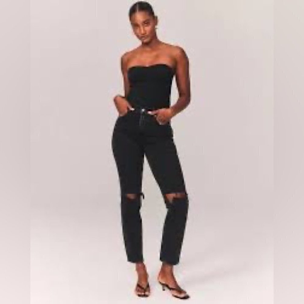 Abercrombie 90’s Straight Ultra High Rise  Ripped Distressed Jeans 26 Black